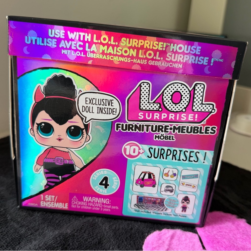 L.O.L. Surprise! Furniture Playset